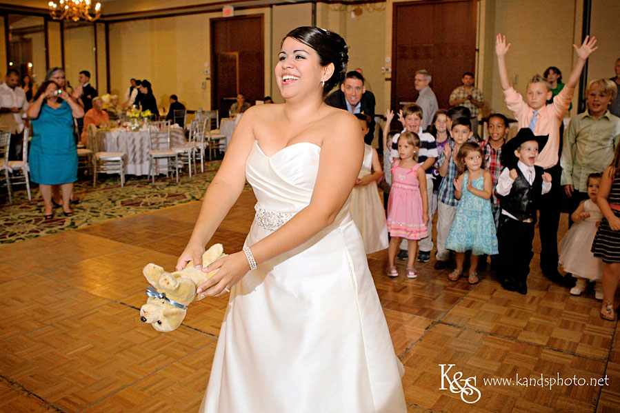 Richard and Anna's Wedding at Watermark Community Church | Dallas Wedding Photographers Richard and Anna's Wedding at Watermark Community Church | Dallas Wedding Photographers